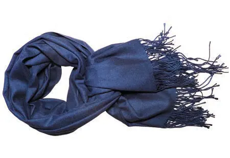 Viscose pashmina. With fringes. • Pashmina en