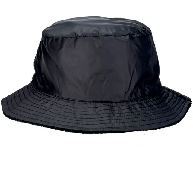 Rain hat made of 60 g/m² polyester with a 200 g/m² polar fleece lining